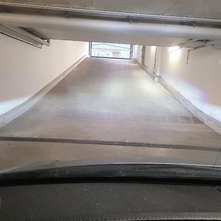 III Appart 2 Pieces, Neuf 200 M De Gare Parking Netflix Evry Courcouronnes Dış mekan fotoğraf